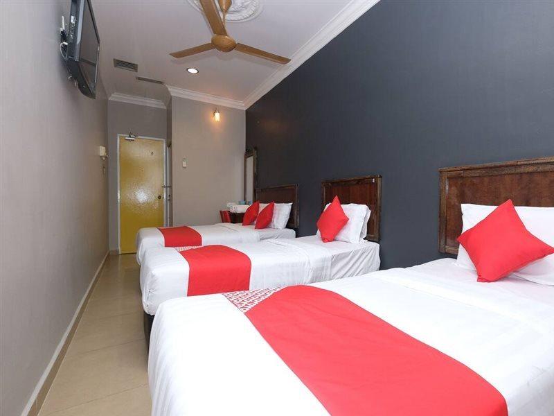 Oyo 1190 Nice Stay Hotel Raub Buitenkant foto