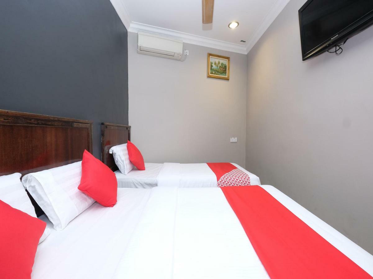 Oyo 1190 Nice Stay Hotel Raub Buitenkant foto